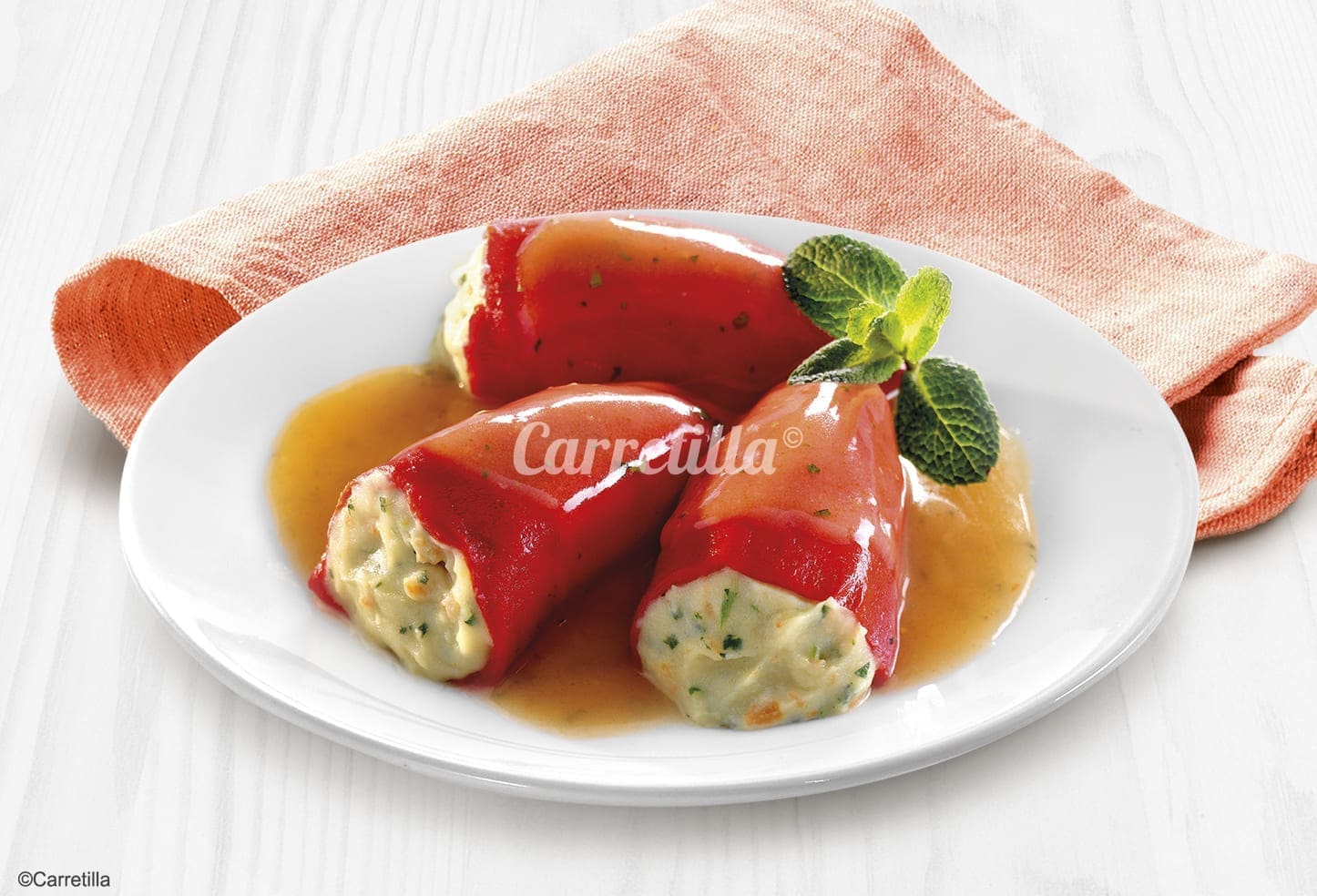 Piquillo Peppers stuffed with Seafood